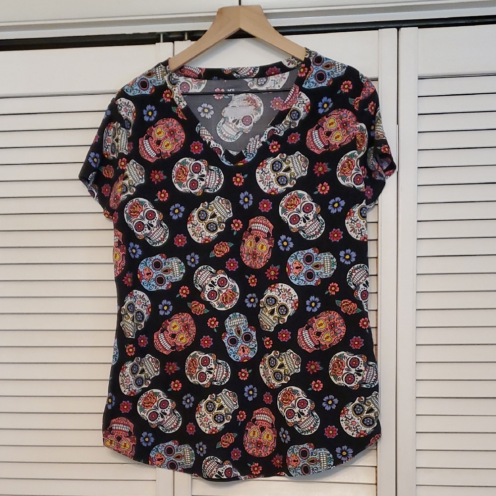 No Boundaries Sugarskull Black Shirt, Size XL